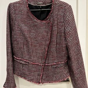 Elegant Tweed Blazer in Burgundy and Black